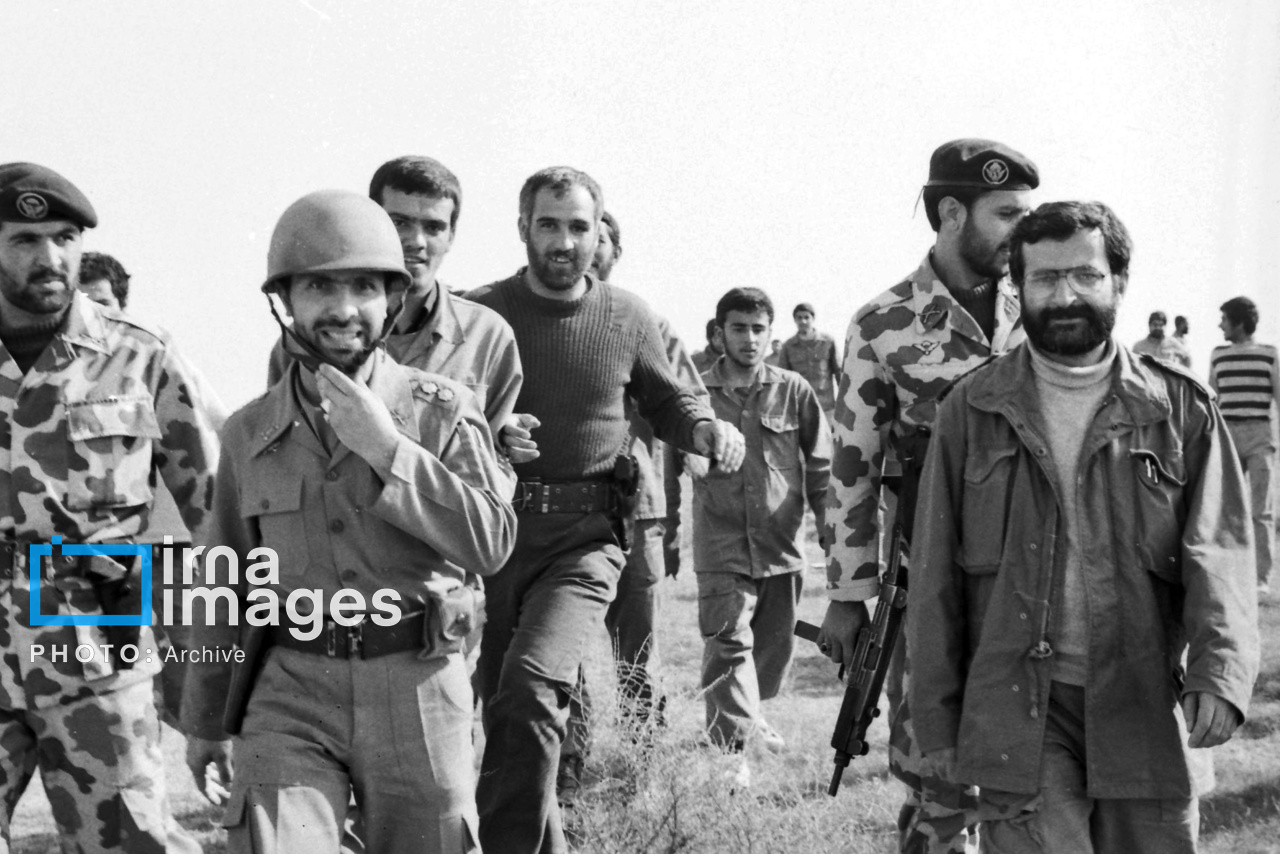 کمال خزاری 2