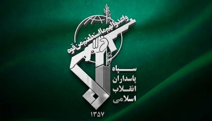 سپاه: یک پهپاد آمریکایی را سرنگون و پهپاد و جنگندهٔ آمریکایی را فراری دادیم