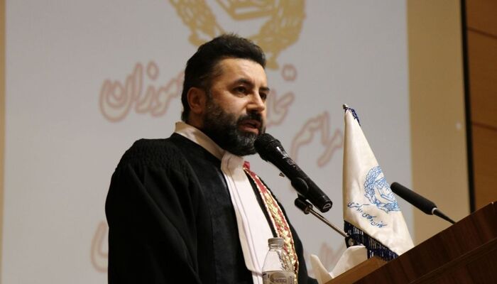 رئیس کانون اردبیل: حرفه وکالت به سمت تخصصی شدن پیش می‌رود