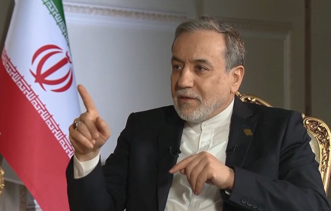 عراقچی: آمریکا با پهپادهای لوکاس به کشورهای عربی حمله می‌کند