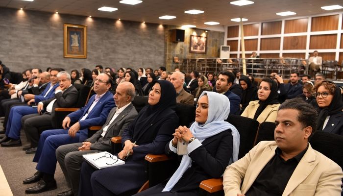 نقش روابط عمومی و اطلاع‌رسانی حرفه‌ای در تقویت سرمایه اجتماعی کانون وکلا
