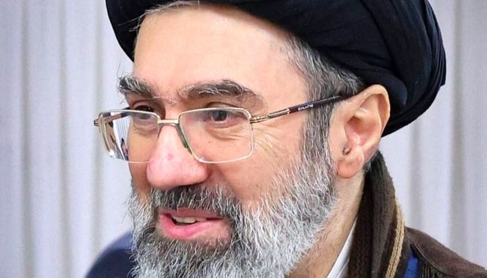 پیام رهبر معظم انقلاب اسلامی به مناسبت گرامیداشت روز جمهوری اسلامی ایران و روز طبیعت