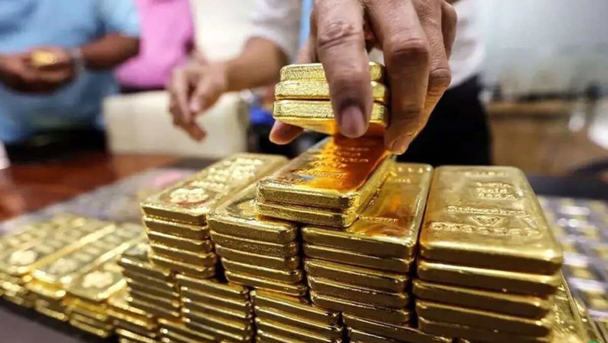 طلا سوار بر موج نااطمینانی