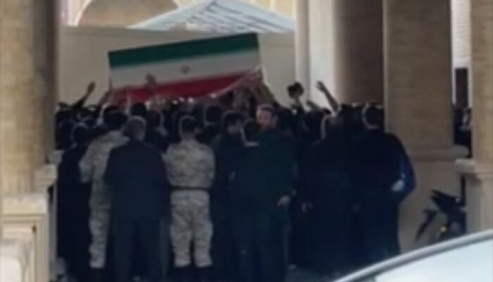 ببینید | پیکر شهید انقلاب به مصلی تهران وارد شد