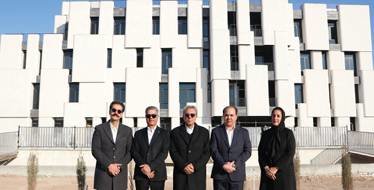 تجسم کالبدی عدالت و استقلال؛ خوانشی از معماری «عمارت سپید وکالت مستقل» یزد