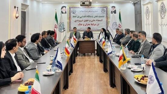 یک‌چهارم وکلای کانون ایلام در تمدید پروانه وکالت خود با مشکل مواجه هستند