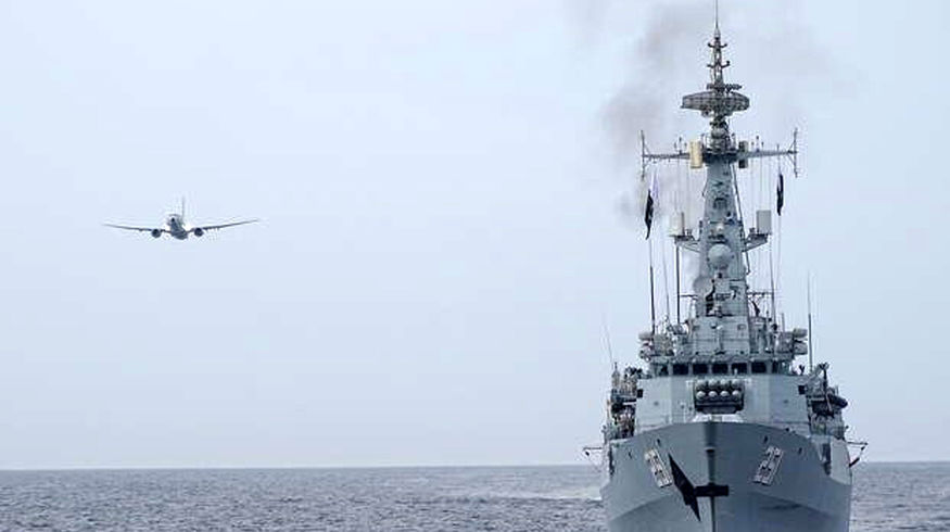 مذاکرات ژنو زیر سایه آرایش نظامی