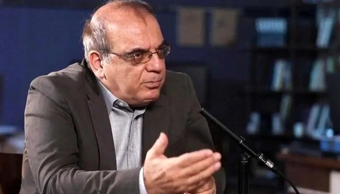 عباس عبدی سه ماه از فعالیت رسانه‌ای منع شد, او 800 شاکی دارد