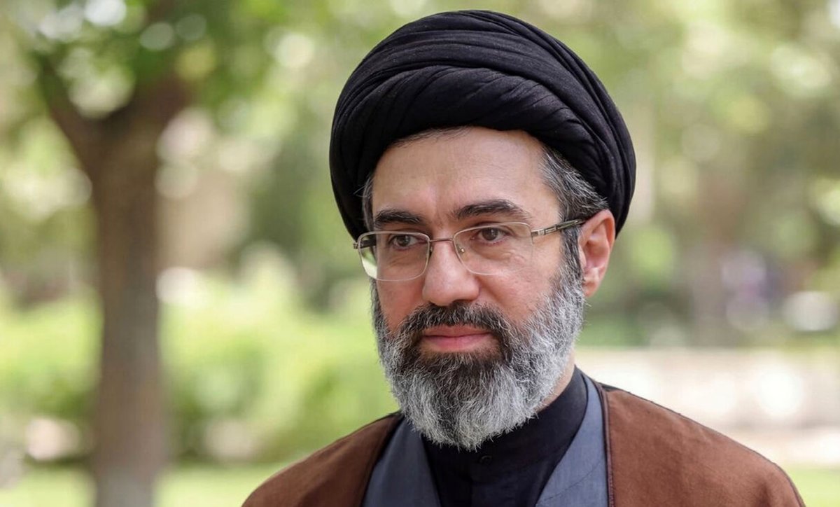 پیام رهبر انقلاب درباره چهلمین روز شهادت قائد عظیم الشان انقلاب و مسائل مهم مربوط به جنگ تحمیلی سوم