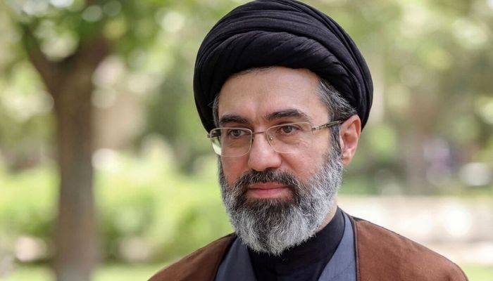 پیام رهبر انقلاب درباره چهلمین روز شهادت قائد عظیم الشان انقلاب و مسائل مهم مربوط به جنگ تحمیلی سوم