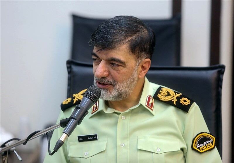 فرمانده نیروی انتظامی: مراقب باشید