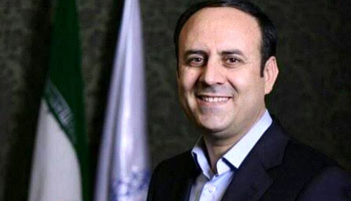 شاید یکی از راه های کاهش آسیب قانون تسهیل واحد بودن آزمون کانون وکلا و مرکز وکلای قوه قضاییه باشد

