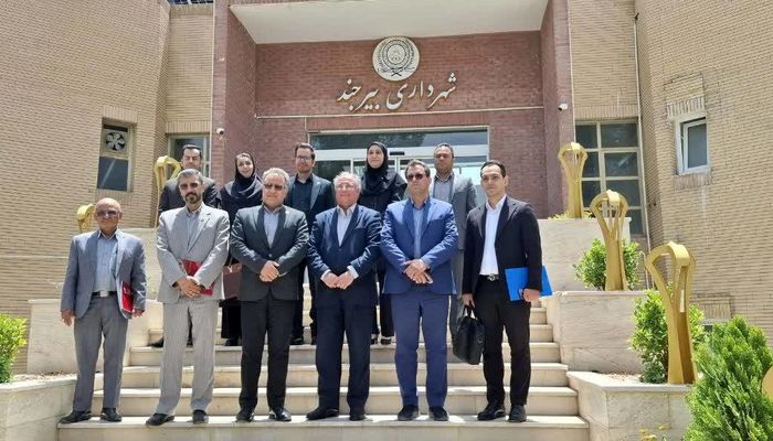 رییس کانون وکلای خراسان جنوبی: از توان علمی وکلا در پیشبرد اهداف مدیریت شهری به‌کار گرفته شود
