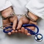 پزشک قلابی با سرم بیهوشی وارد خانه‌ها می‌شد؛ سرقت دلار، طلا و سکه از قربانیان