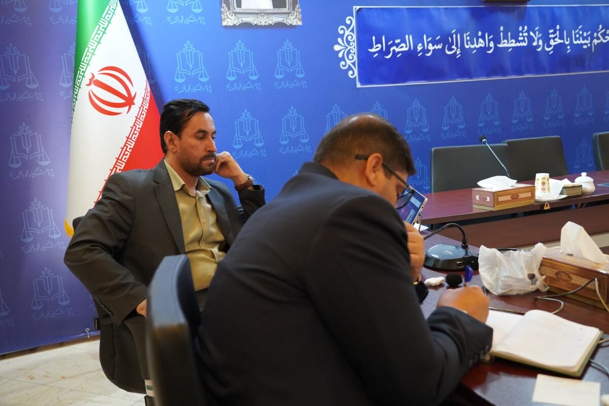 جرم و مجازات در زمان جنگ؛ "نور بالا زدن" در جنگ جرم است؟