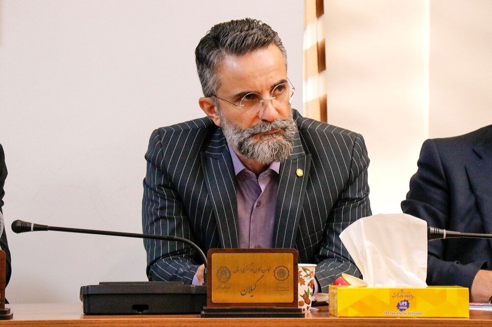 رئیس سابق کانون گیلان: تلویزیون چهره مخدوش از وکلا نشان می‌دهد