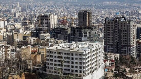 اولتیماتوم سازمان مالیاتی به بانک‌ها: امسال املاک را نفروشید، سال بعد مالیاتش را می‌دهید