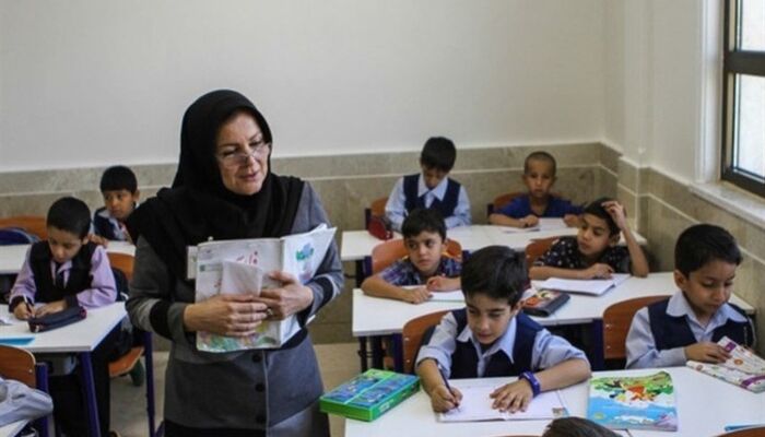 عادی‌سازی دریافت پول از خانواده‌ها در مدارس دولتی؛ وجود مدارس خصولتی زمینه‌ساز تضعیف آموزش دولتی است