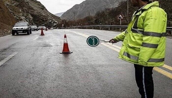عبور از جاده چالوس از سمت کرج به مرزن‌آباد مسدود شد