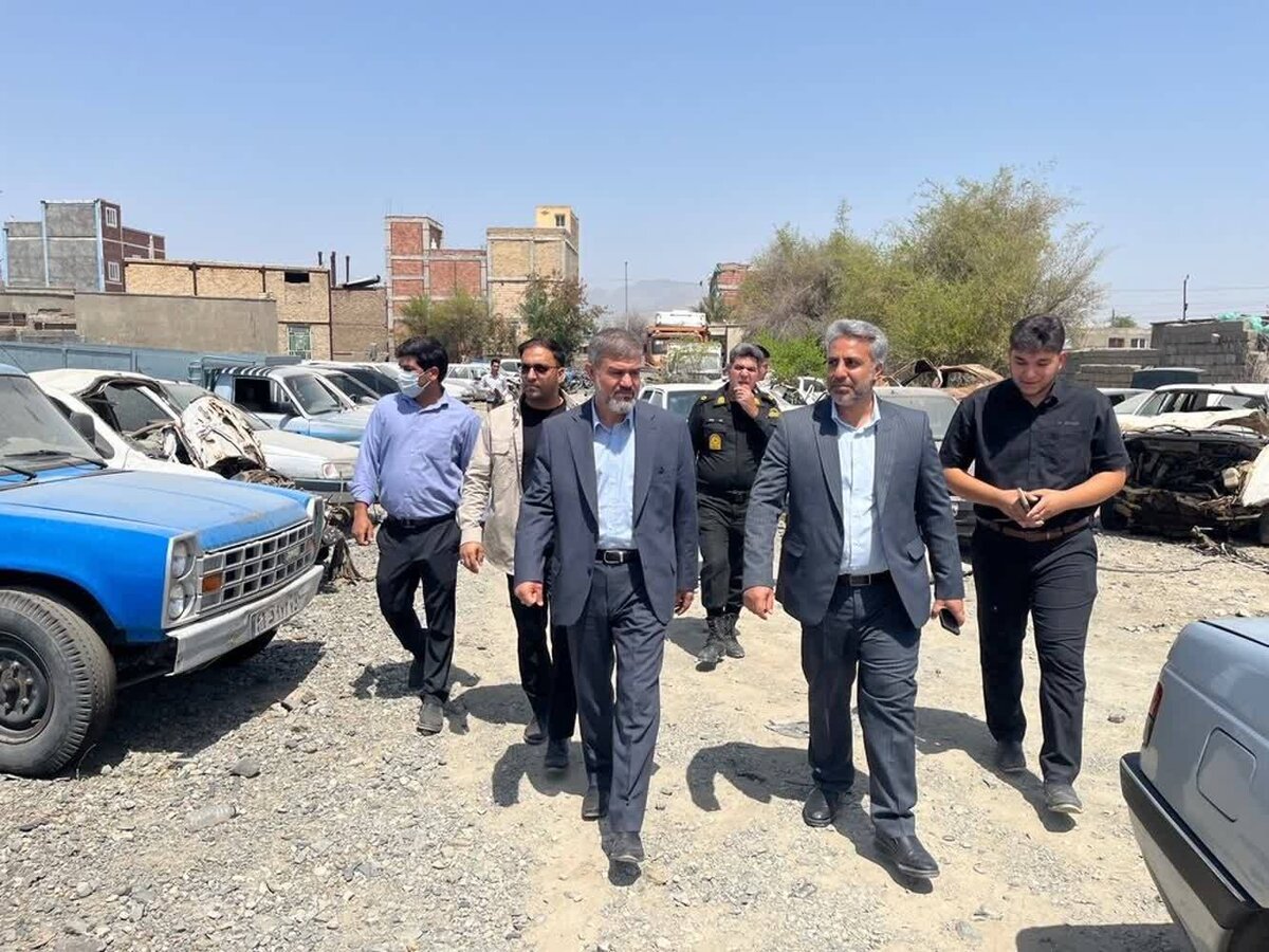 دادستان کرمان بر انتقال فوری خودروهای توقیفی مواد مخدر به پارکینگ شورای هماهنگی مبارزه با مواد مخدر تأکید کرد