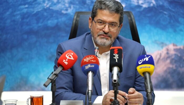نشست خبری رئیس کانون سردفتران؛ از افزایش دو برابری دفاتر تا غیر رسمی بودن قراردادهای یکسان!

