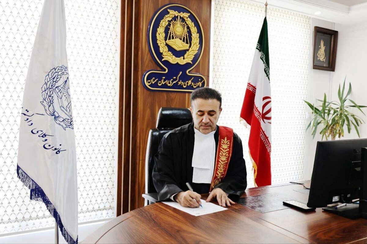 اعتراض رئیس کانون وکلای سمنان به ثبت اشخاص با وکالتنامه محضری به عنوان وکیل در دعاوی