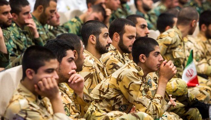 حذف وثیقۀ خروج از کشور برای مشمولان غیرغایب
