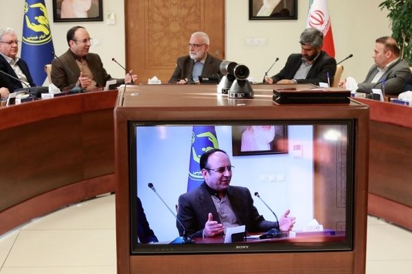 تفاهم نامه کانون وکلای مرکز و کمیته امداد: آموزش حقوقی کارکنان و معاضدت