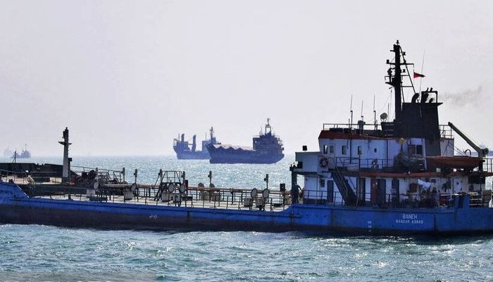 جزئیات گرفتار شدن کشتی فرانسوی به تیر غیب