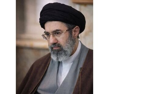 رهبر معظم انقلاب: وقت آن است که مسلمانان به فکر فرو روند