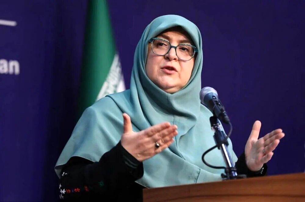 اضافه کار کارمندان بعد از ساعت ۱۳ با نظر مدیران قابل پرداخت است