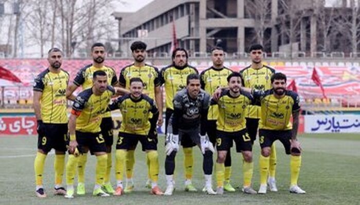 درخواست عجیب سپاهان از سازمان لیگ؛ یک بازی ما را برگزار کنید تا صدرنشین شویم!