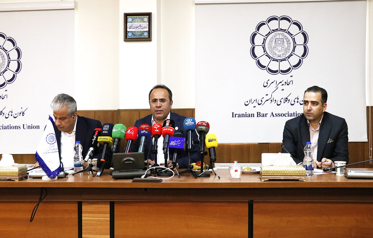 سرپرست اتحادیه سراسری کانونهای وکلای دادگستری: موافقان قانون تسهیل اگر واقعا به فکر جوانان هستند، امضاهای طلایی بازنشستگان را از آنها بگیرند