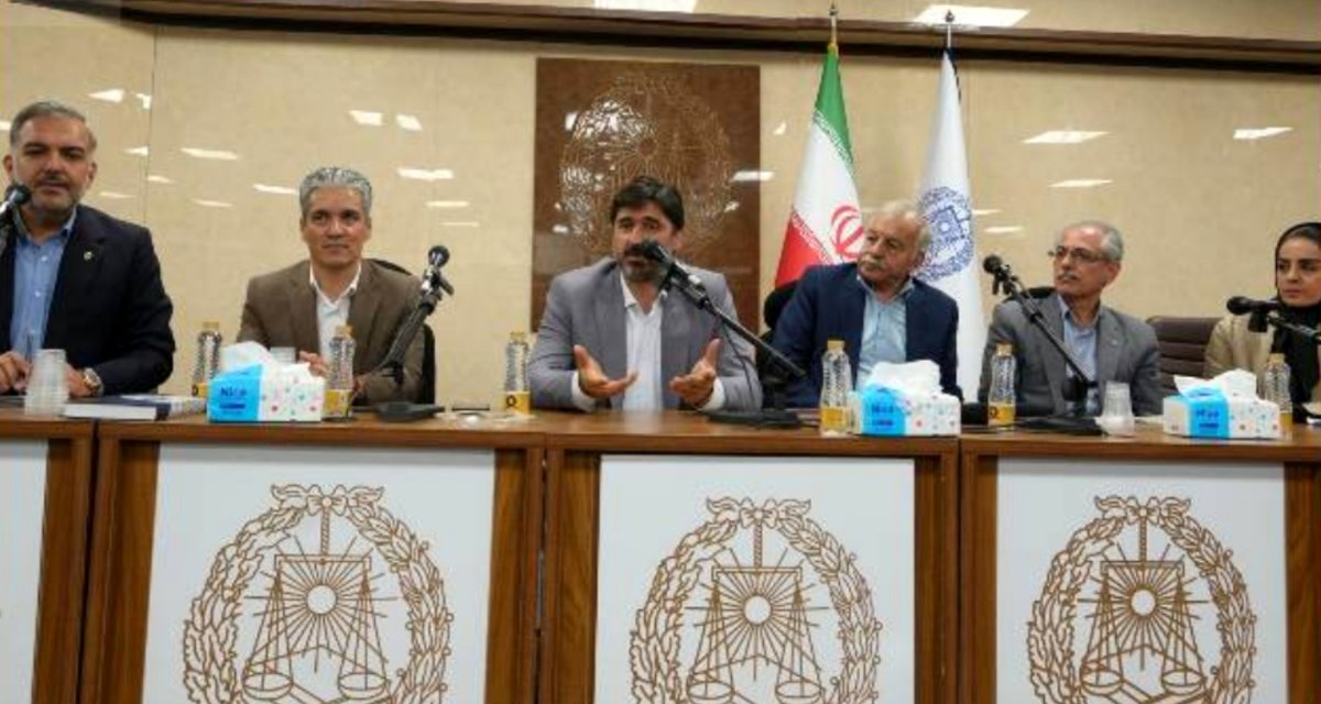 آئین دادرسی انتظامی کانون وکلای مرکز تدوین شد