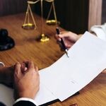 توافق و تعیین درصدی از "محکوم‌به" به عنوان حق الوکاله، تخلف است؟